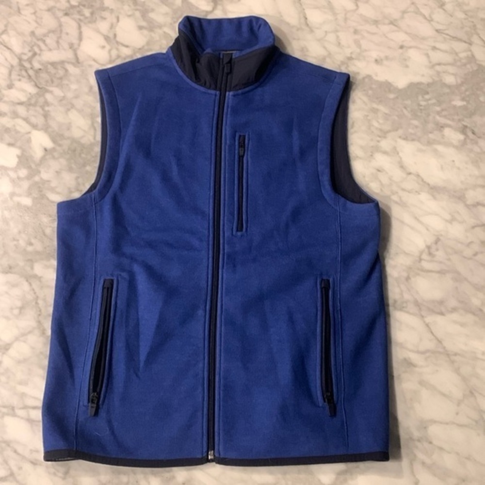 Vineyard Vines Mountain Fleece vest, sapphire blue, size XS